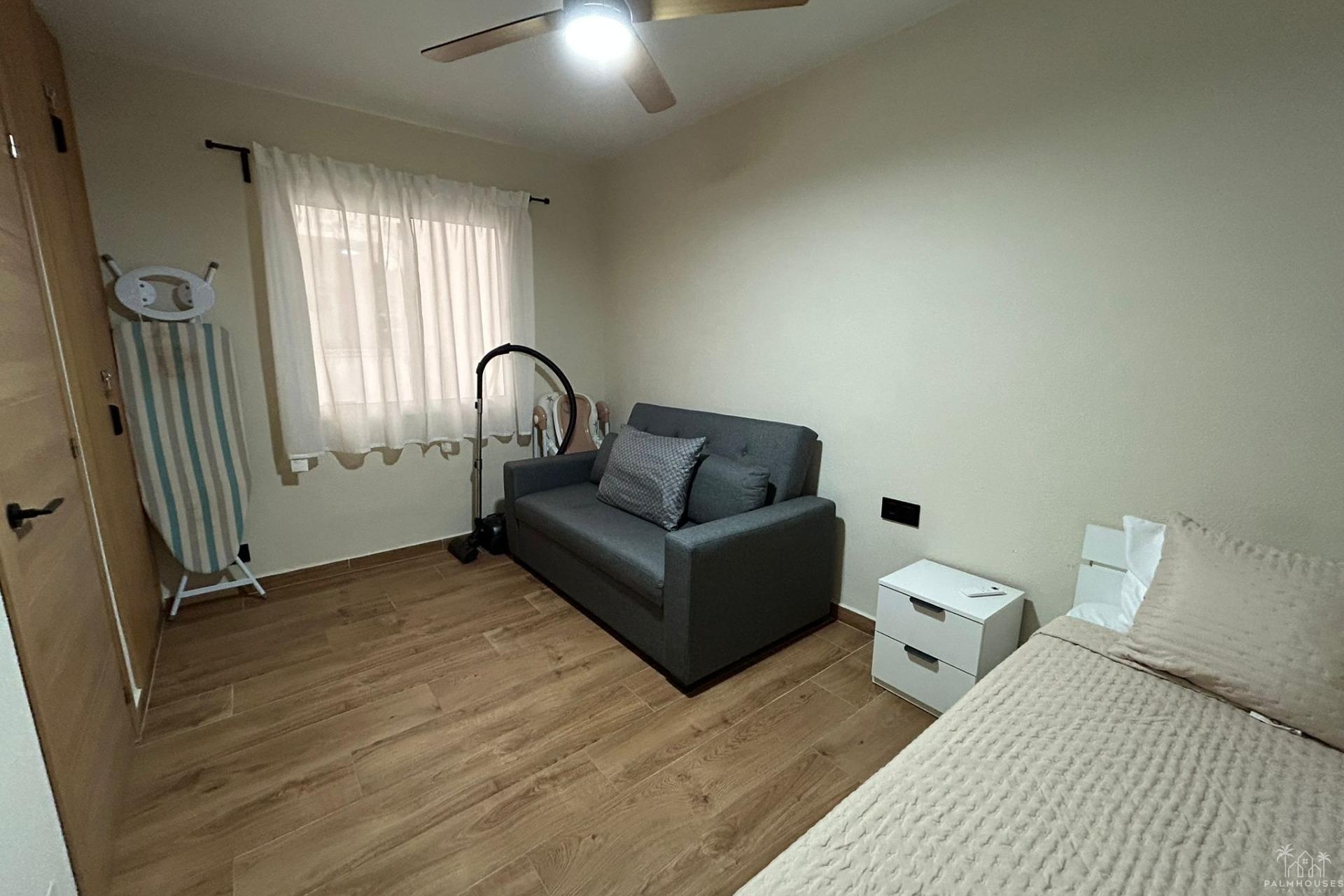Resale - Apartments - Torrevieja - Estacion de autobuses