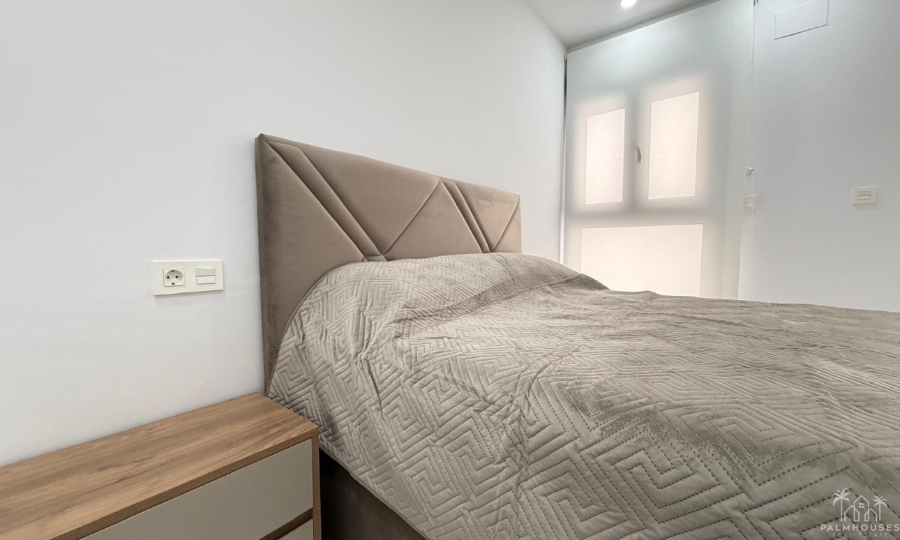 Resale - Apartments - Torrevieja - Estacion de autobuses