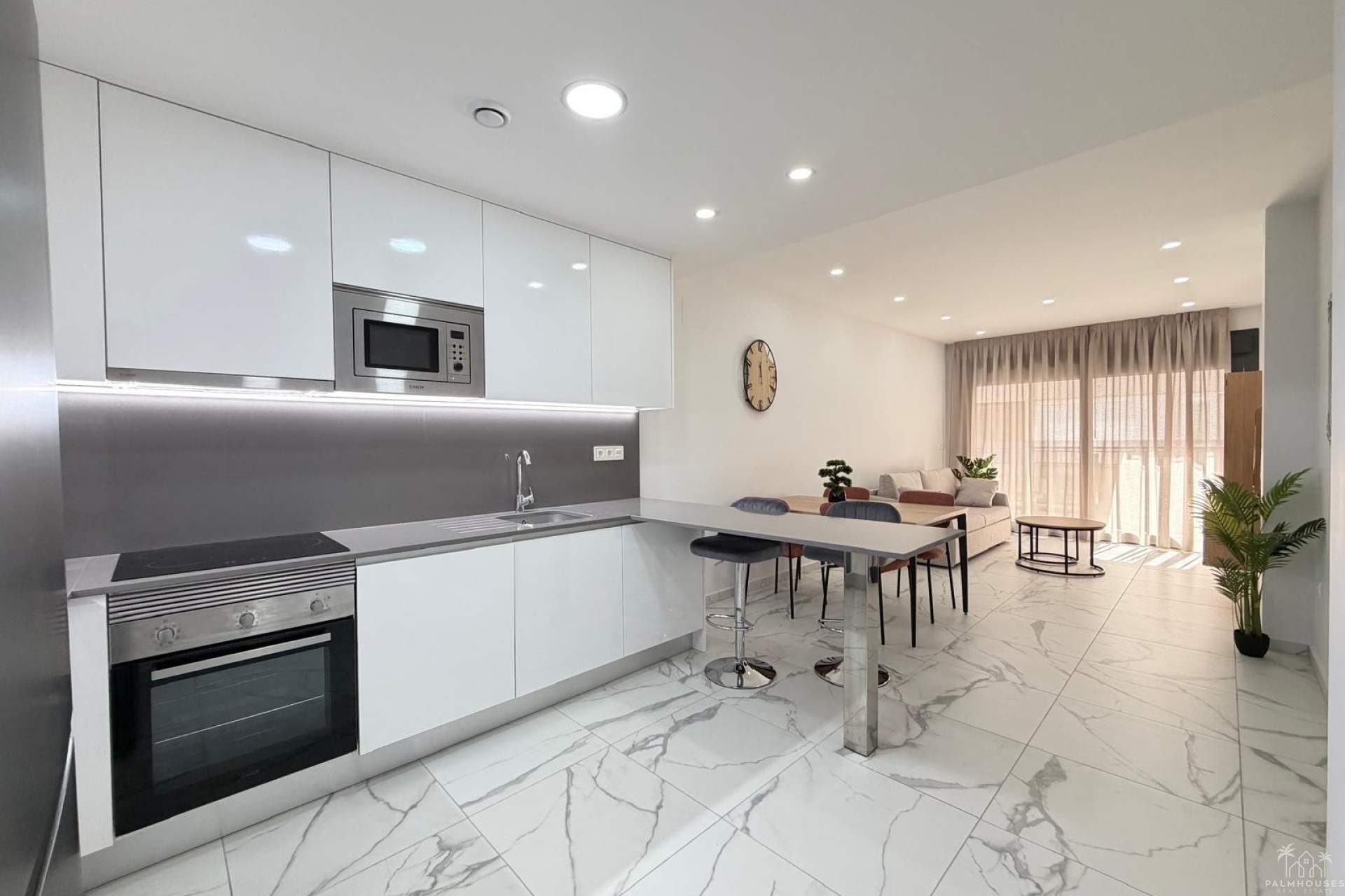 Resale - Apartments - Torrevieja - Estacion de autobuses