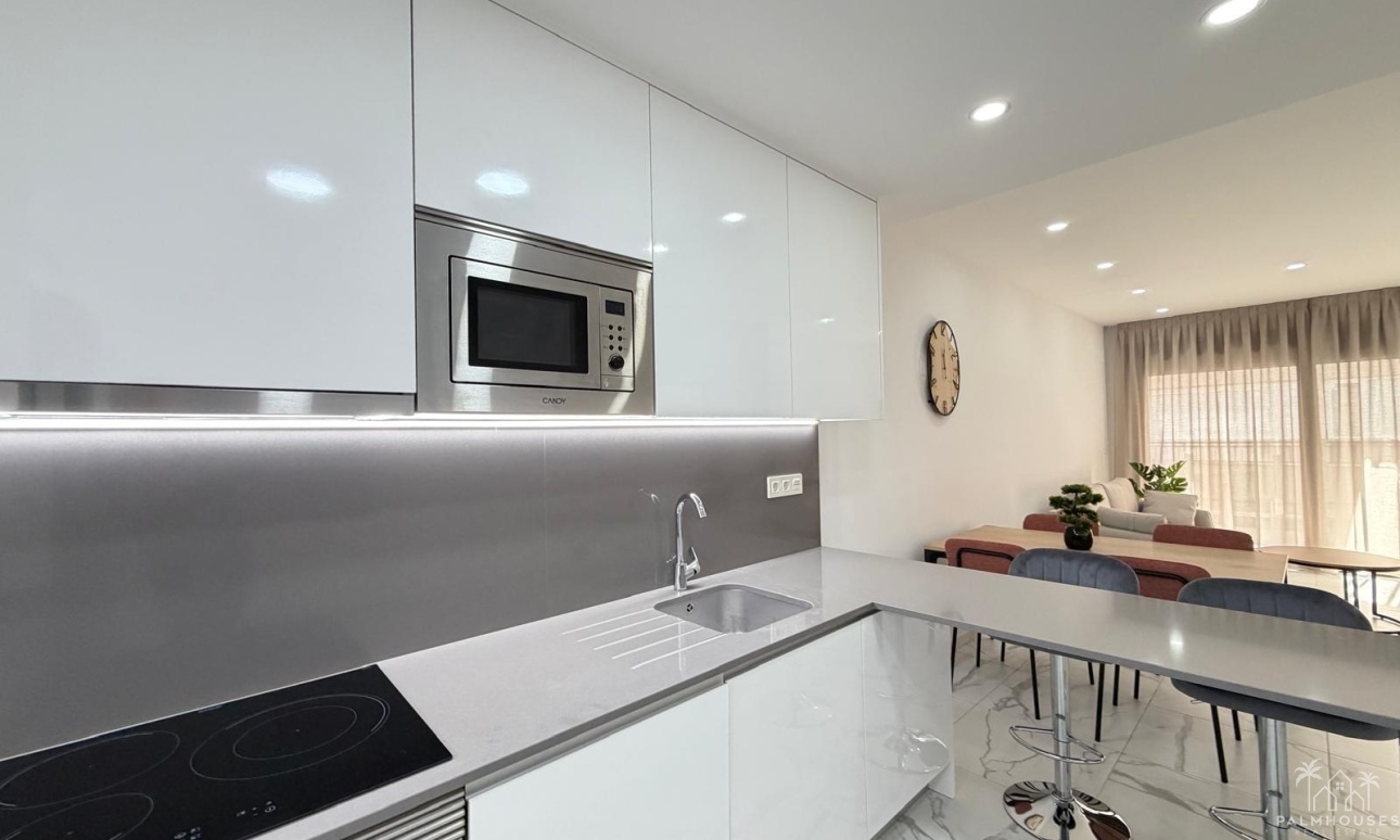 Resale - Apartments - Torrevieja - Estacion de autobuses
