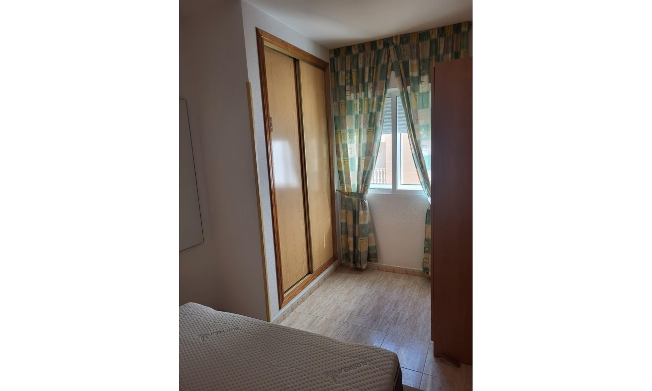 Resale - Apartments - Torrevieja - Estacion de autobuses