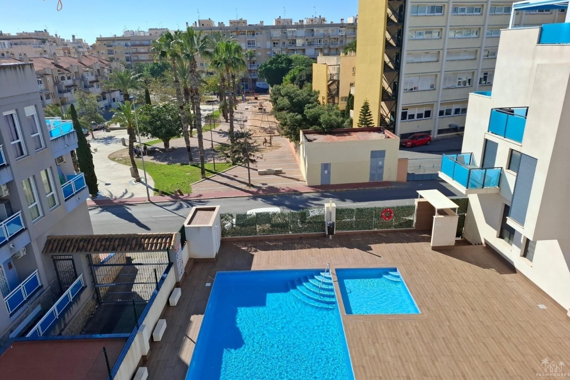 Resale - Apartments - Torrevieja - Estacion de autobuses