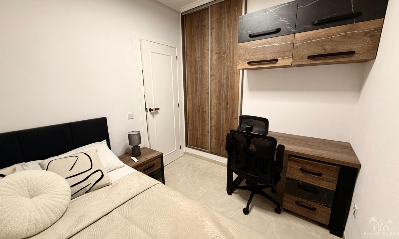 Resale - Apartments - Torrevieja - Estacion de autobuses