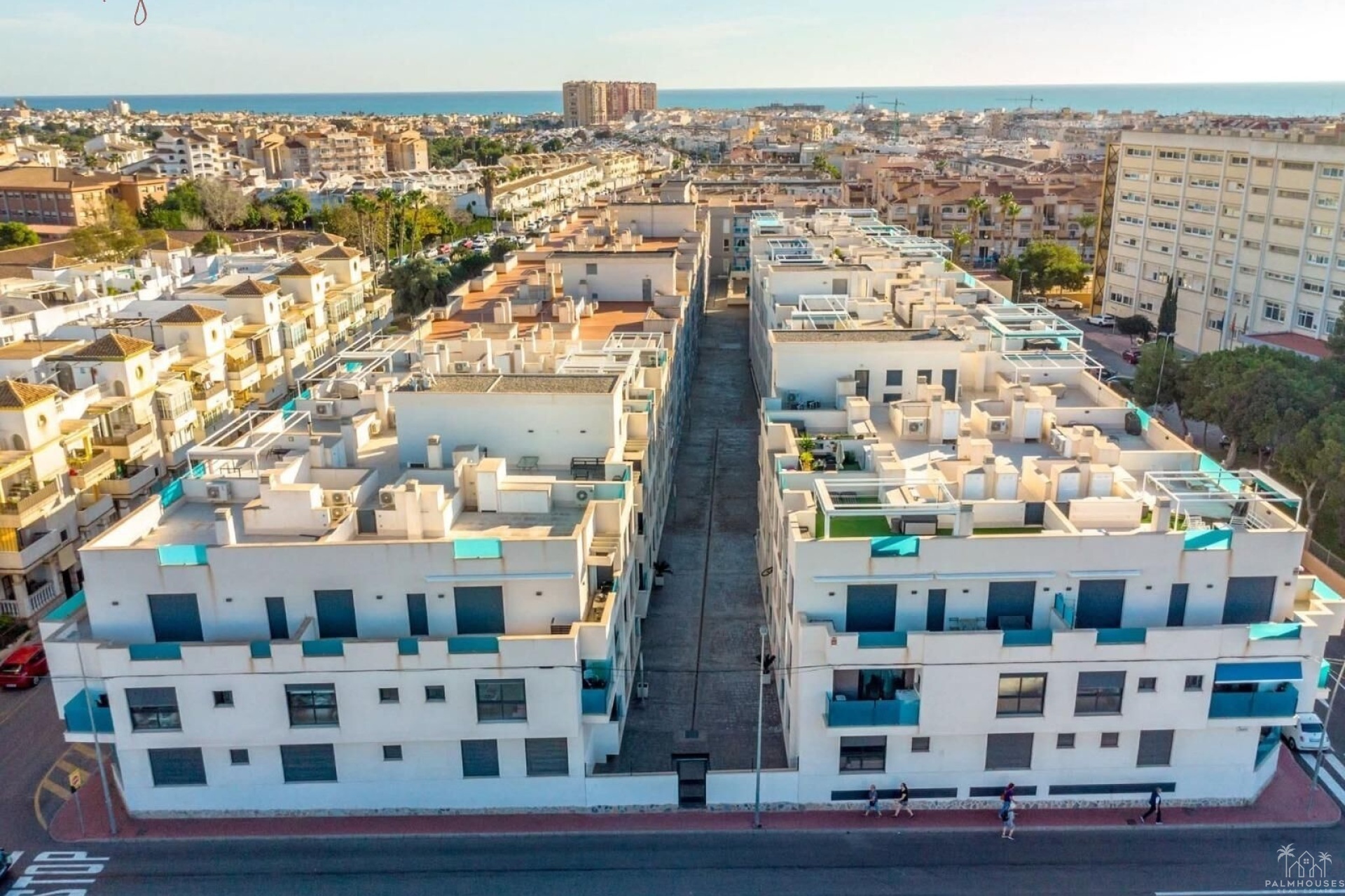 Resale - Apartments - Torrevieja - Estacion de autobuses