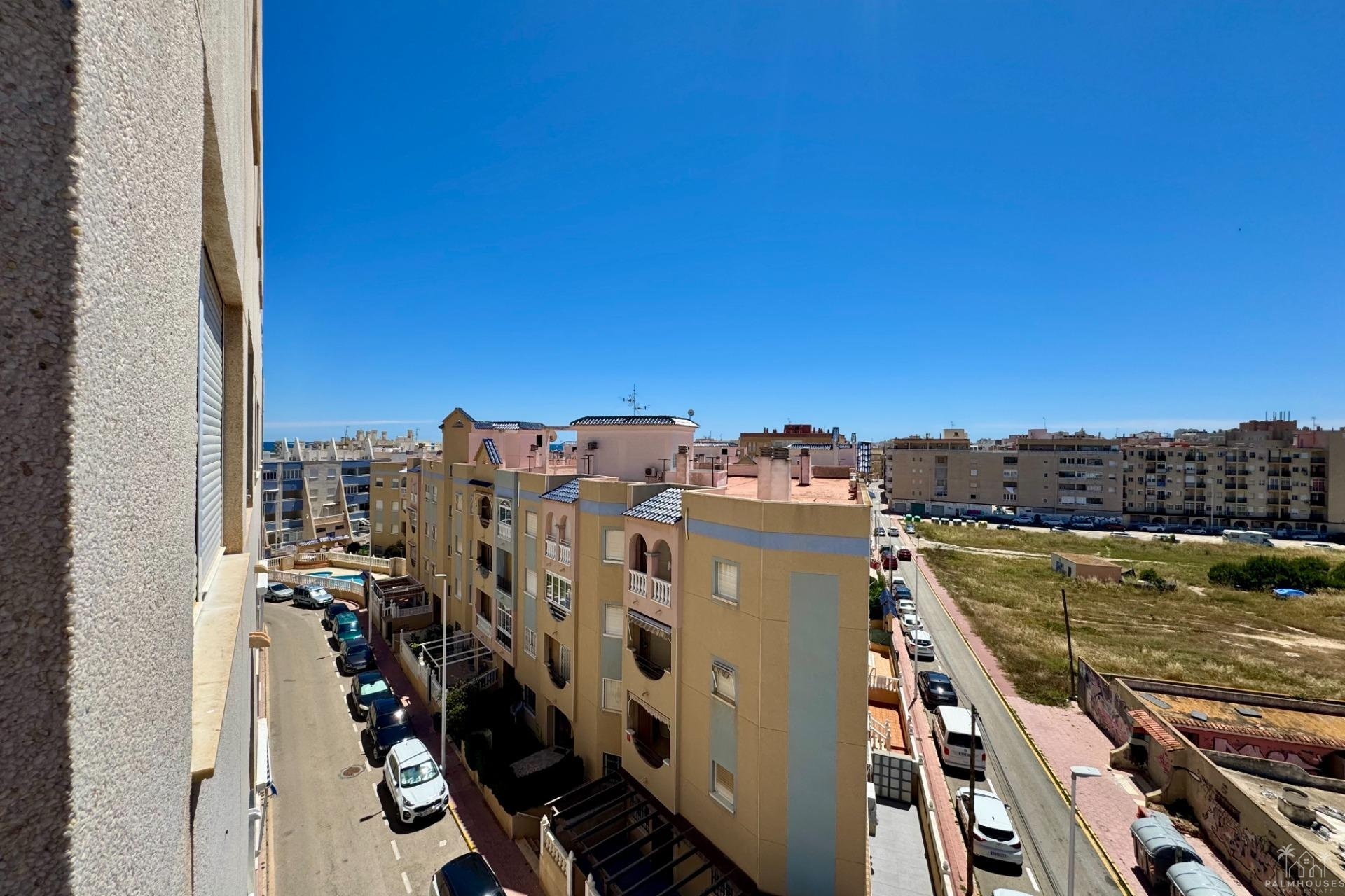 Resale - Apartments - Torrevieja - Gaspar Perrelló