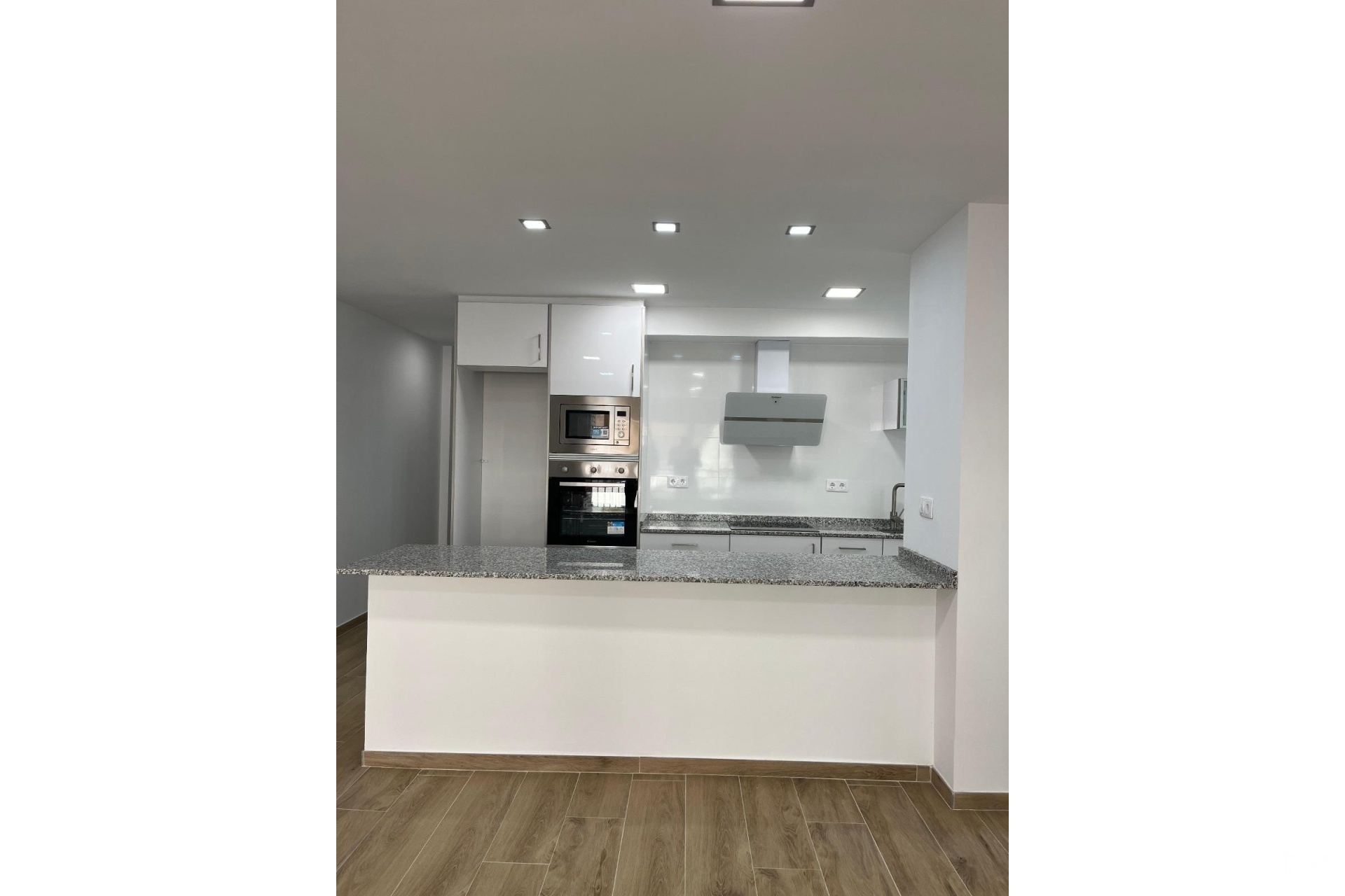 Resale - Apartments - Torrevieja - La Mata