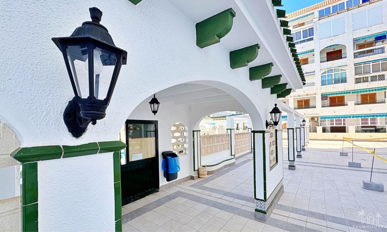 Resale - Apartments - Torrevieja - La Mata
