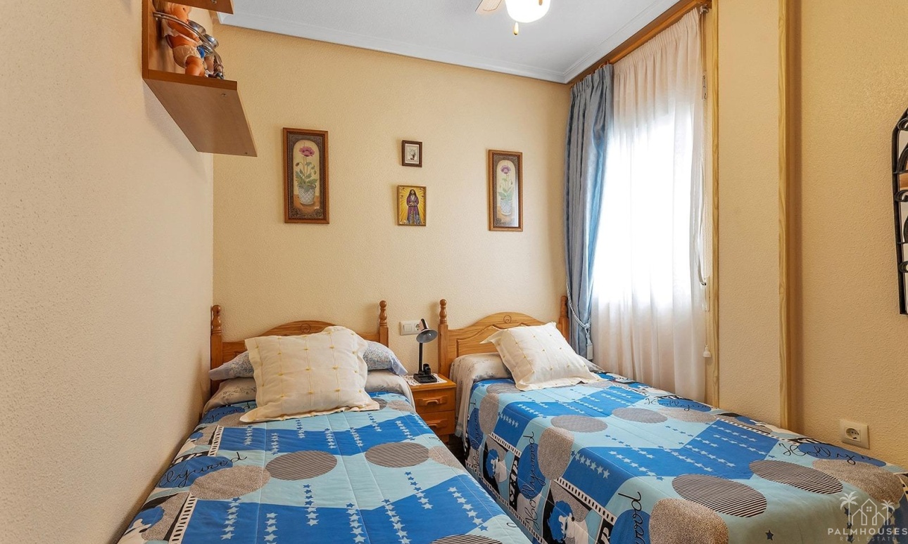 Resale - Apartments - Torrevieja - La Mata