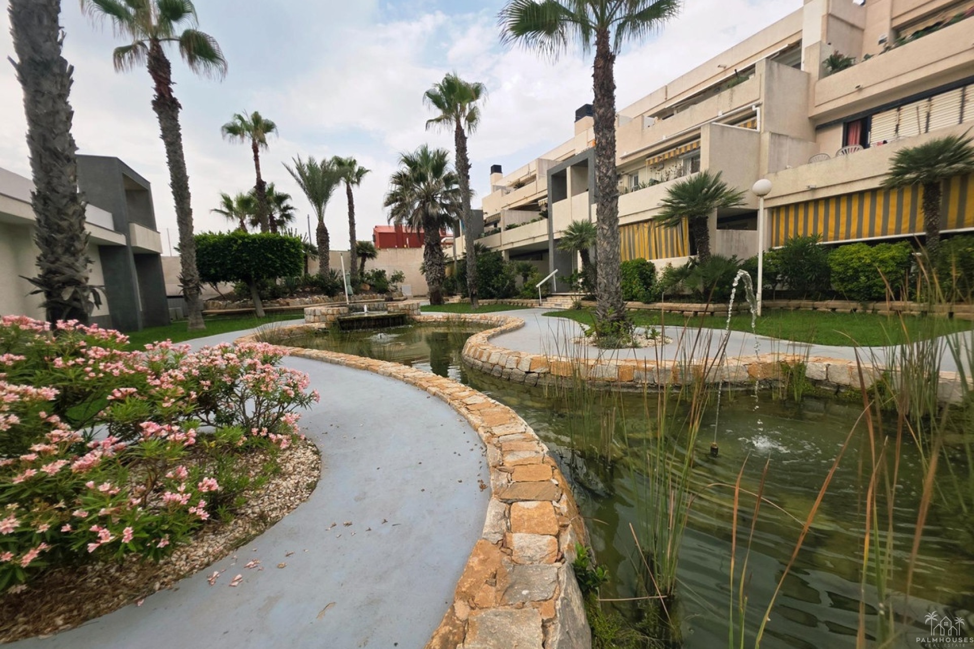 Resale - Apartments - Torrevieja - La Mata