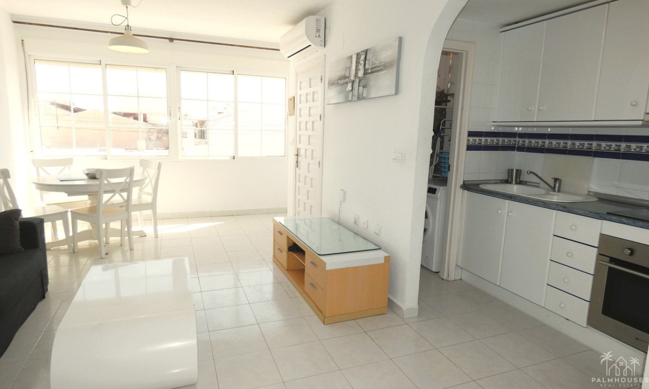 Resale - Apartments - Torrevieja - La Veleta