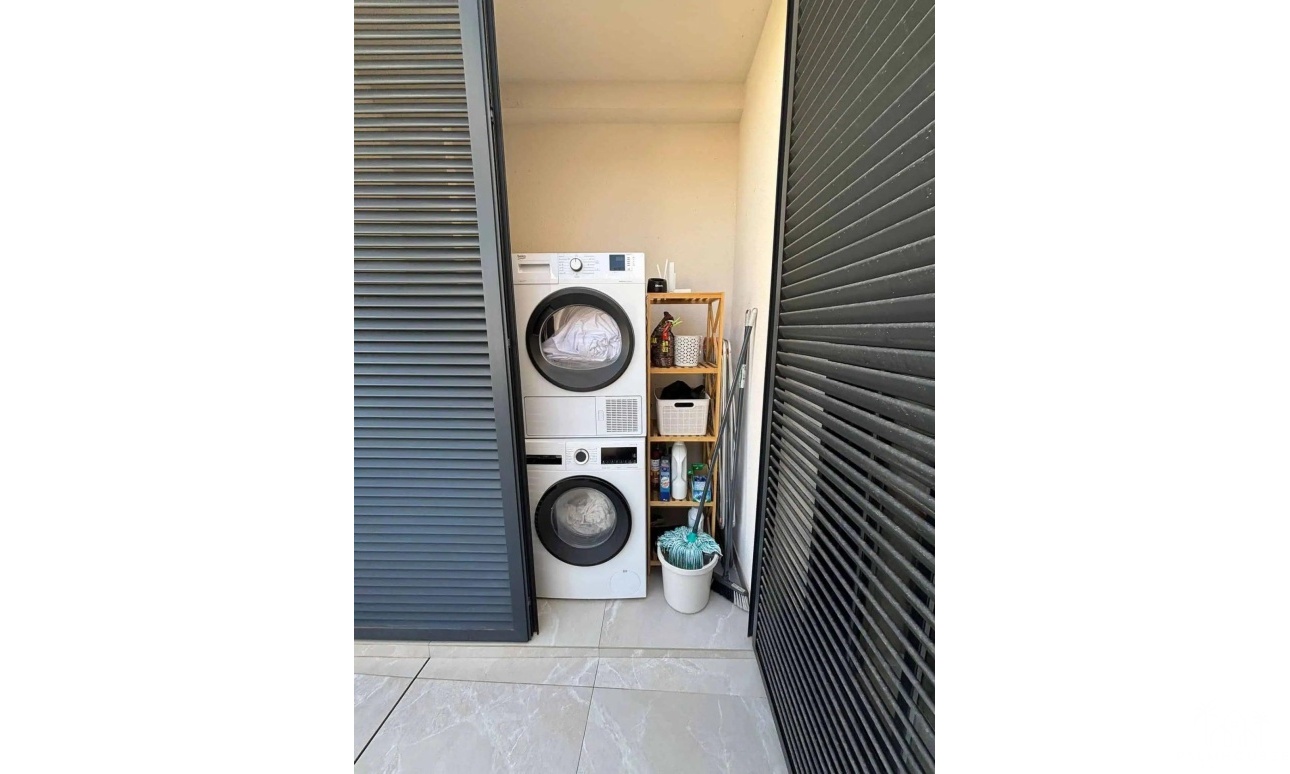 Resale - Apartments - Torrevieja - Las Piscinas Naturales