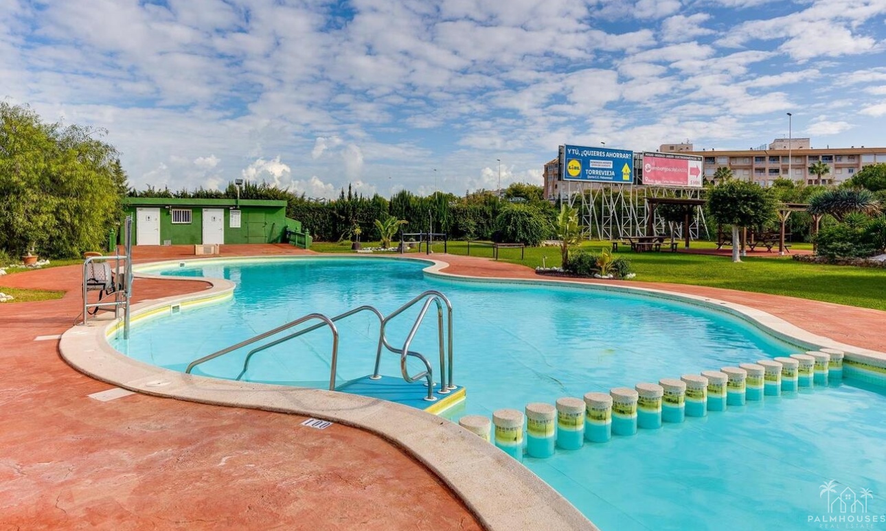 Resale - Apartments - Torrevieja - Parque de las Naciones