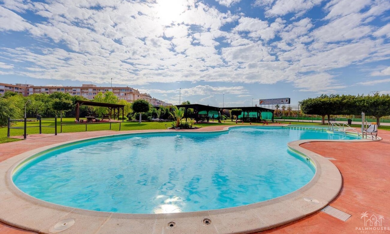 Resale - Apartments - Torrevieja - Parque de las Naciones