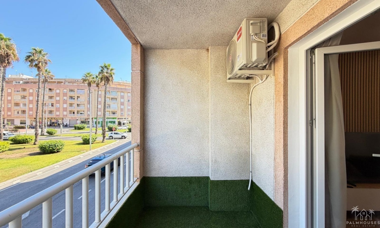 Resale - Apartments - Torrevieja - Parque de las Naciones