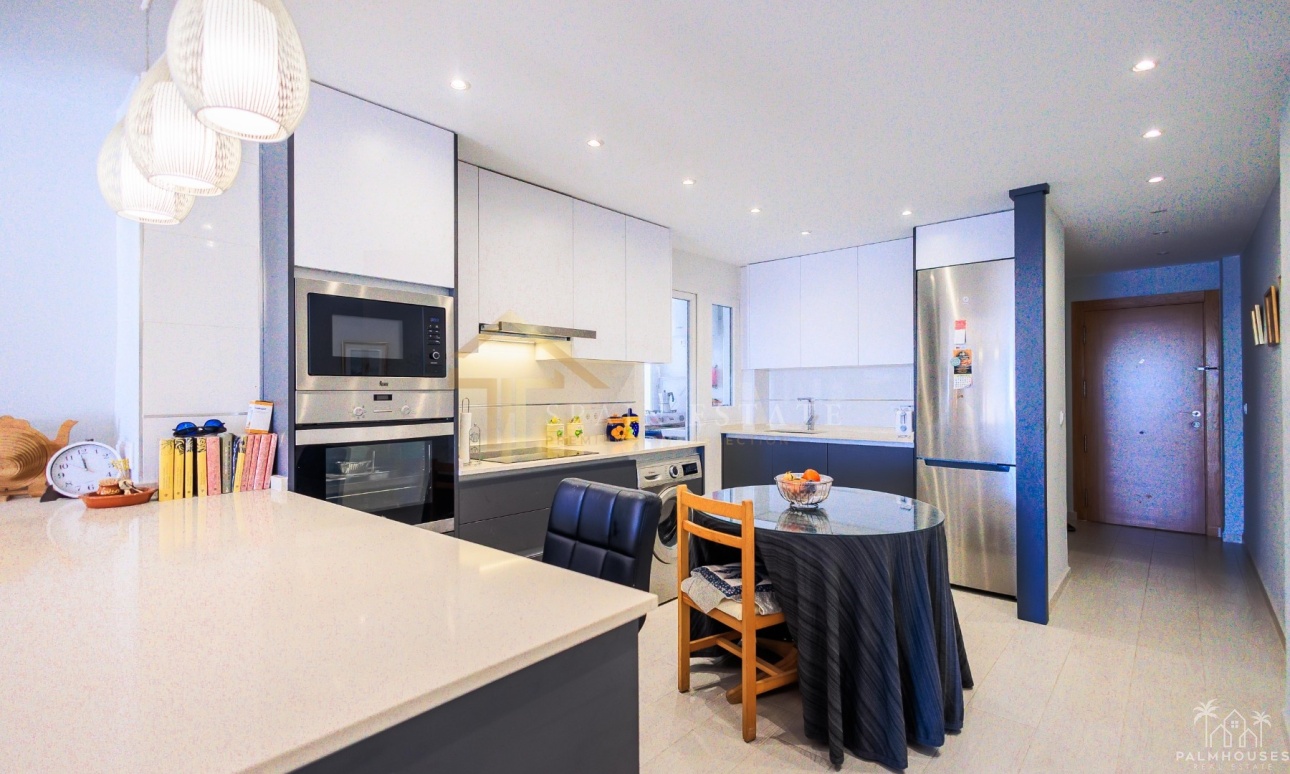 Resale - Apartments - Torrevieja - Paseo maritimo
