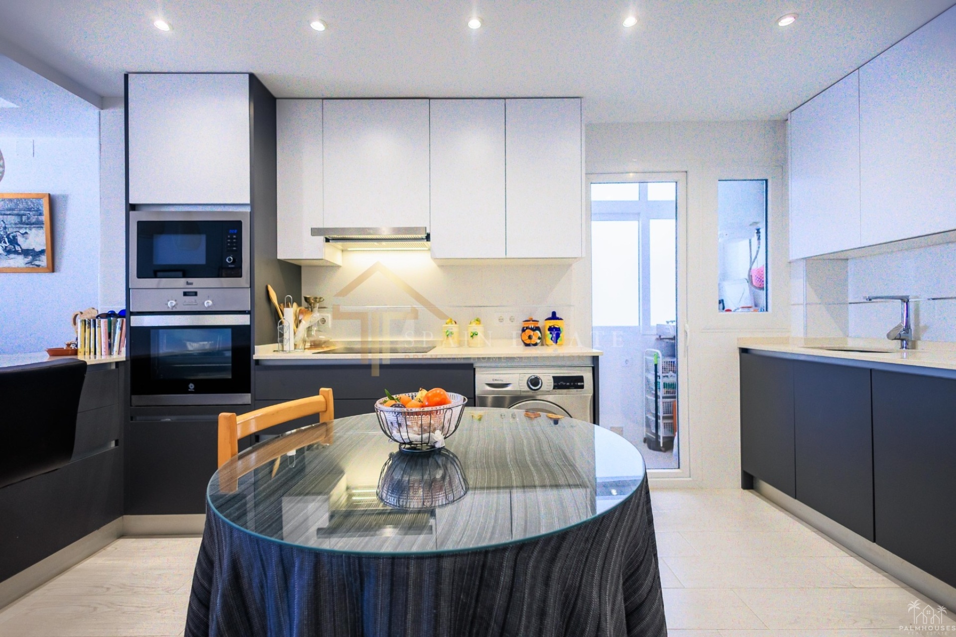 Resale - Apartments - Torrevieja - Paseo maritimo