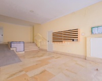 Resale - Apartments - Torrevieja - Paseo maritimo