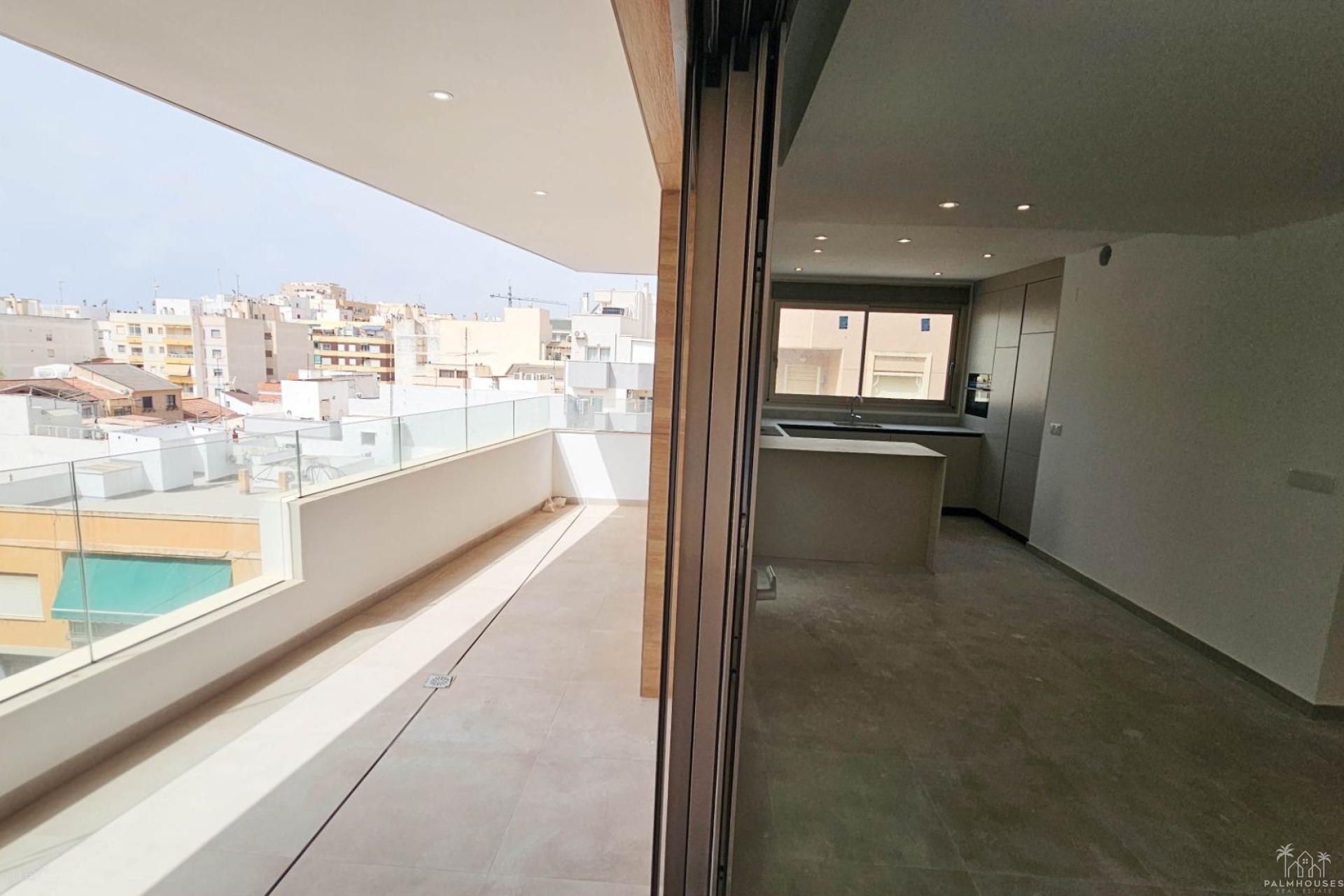 Resale - Apartments - Torrevieja - Paseo maritimo