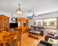 Resale - Apartments - Torrevieja - Paseo maritimo