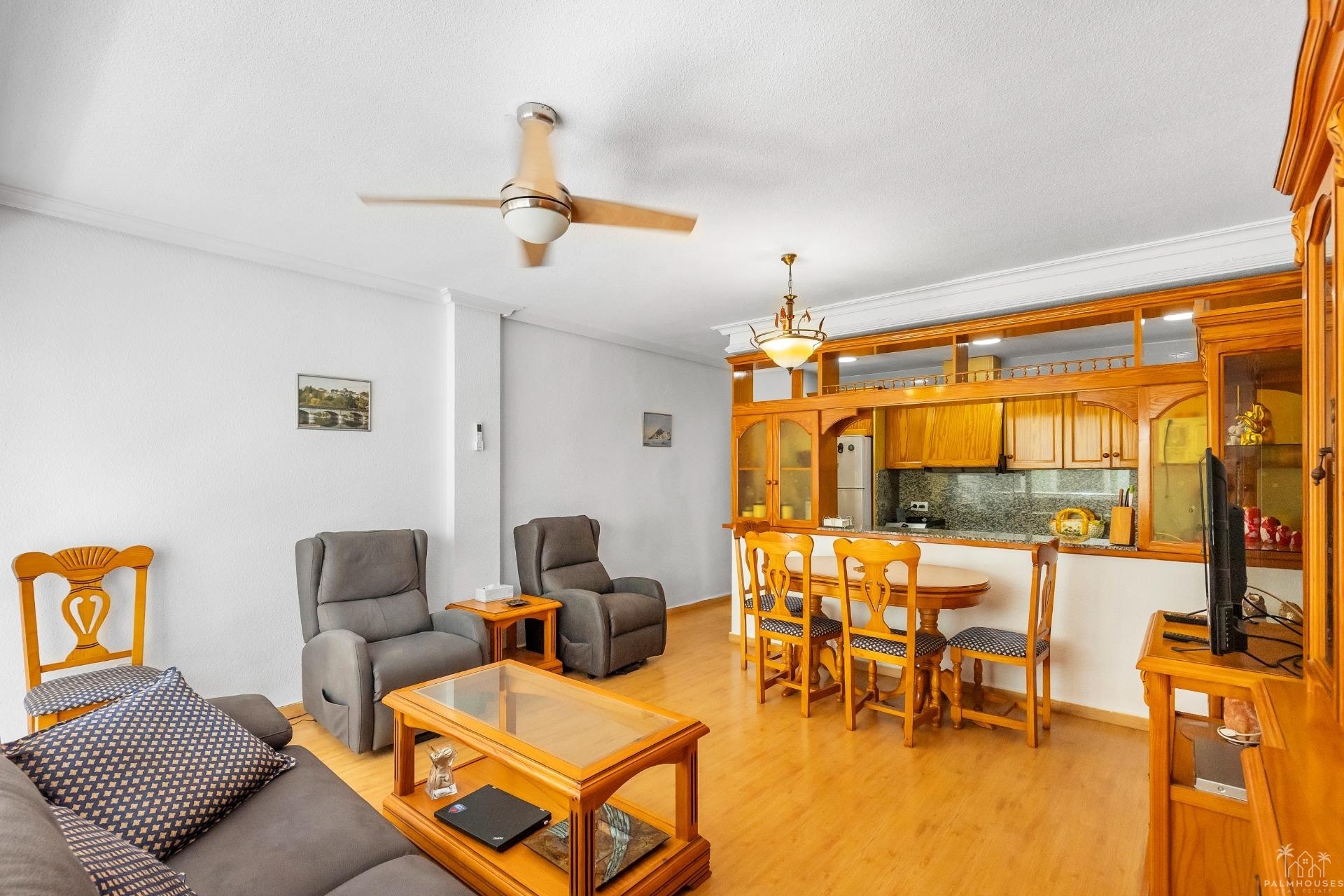 Resale - Apartments - Torrevieja - Paseo maritimo