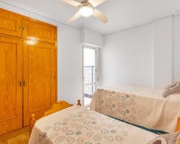 Resale - Apartments - Torrevieja - Paseo maritimo