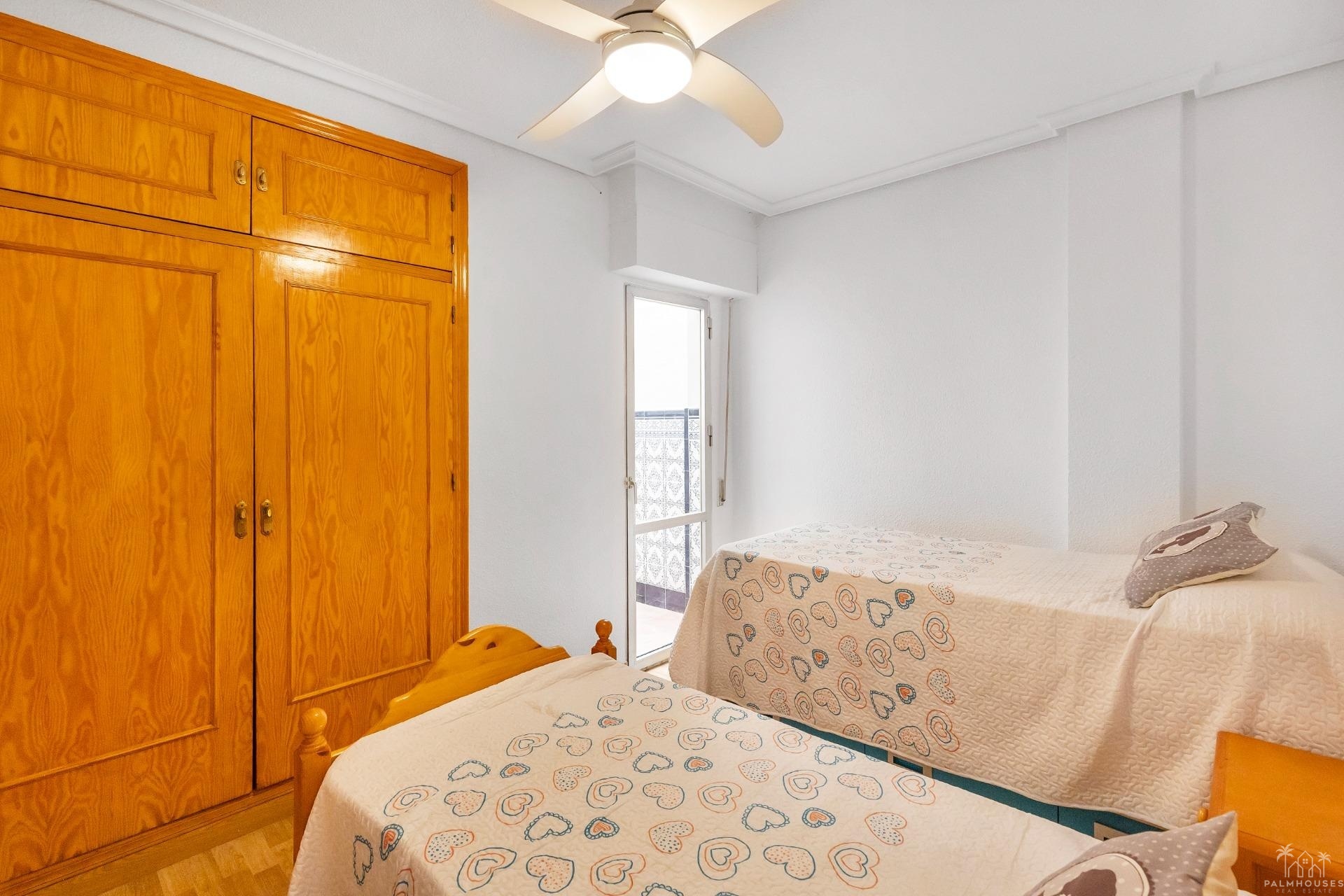 Resale - Apartments - Torrevieja - Paseo maritimo