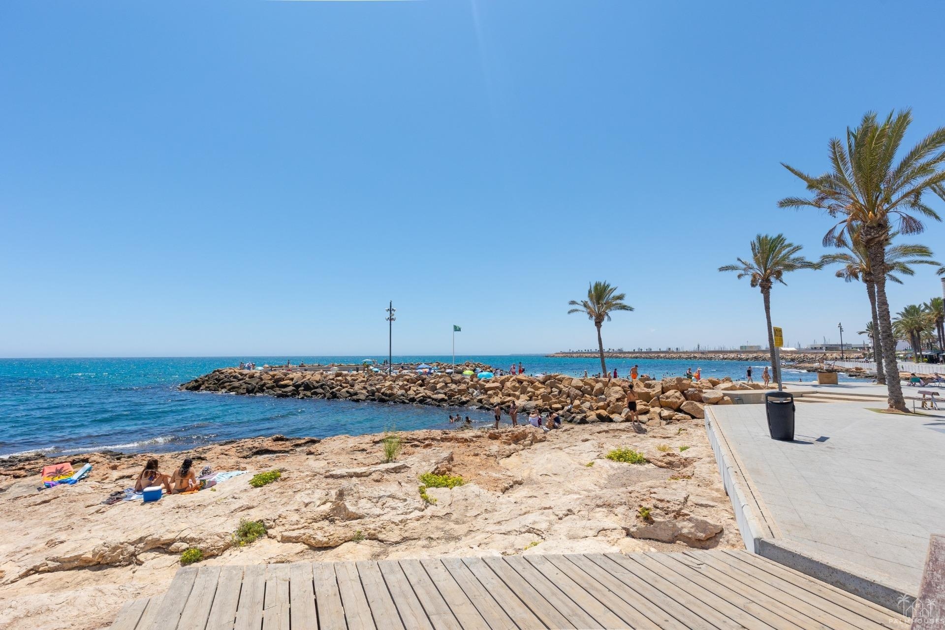 Resale - Apartments - Torrevieja - Paseo maritimo