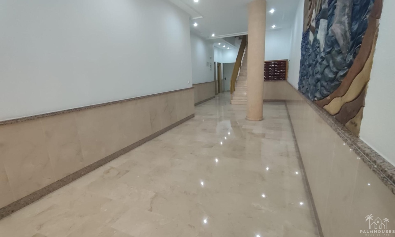 Resale - Apartments - Torrevieja - Paseo maritimo