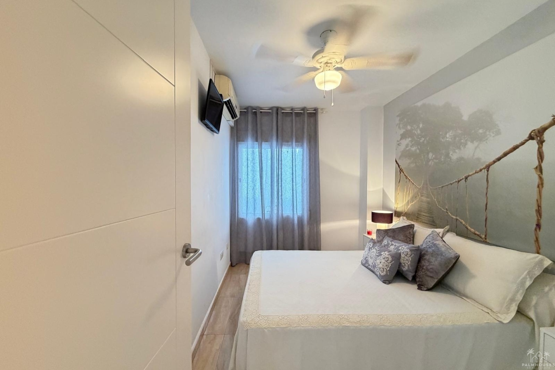 Resale - Apartments - Torrevieja - Paseo maritimo