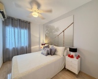 Resale - Apartments - Torrevieja - Paseo maritimo