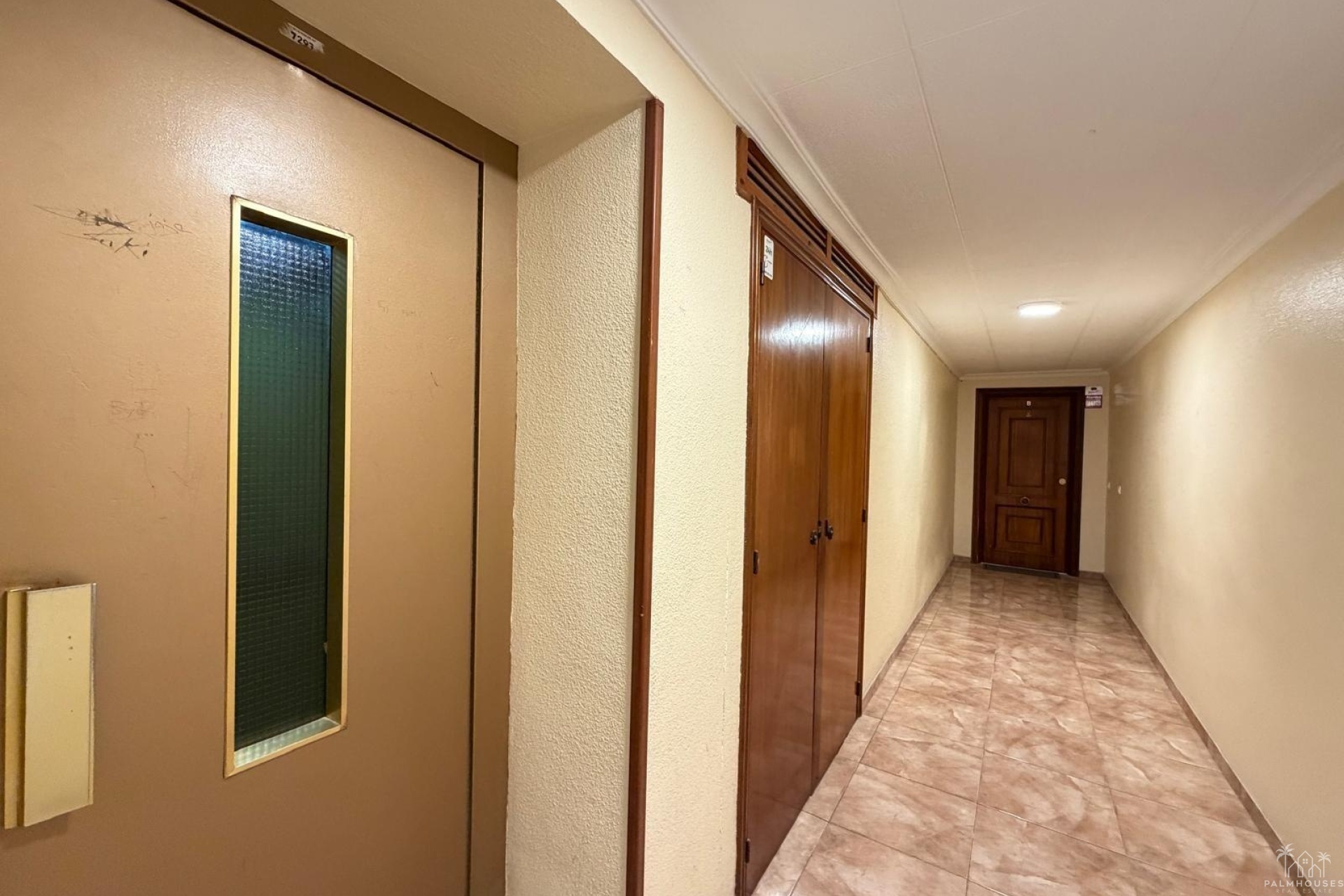 Resale - Apartments - Torrevieja - Paseo maritimo