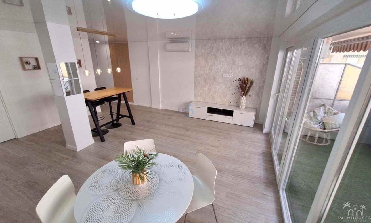 Resale - Apartments - Torrevieja - Playa Acecion