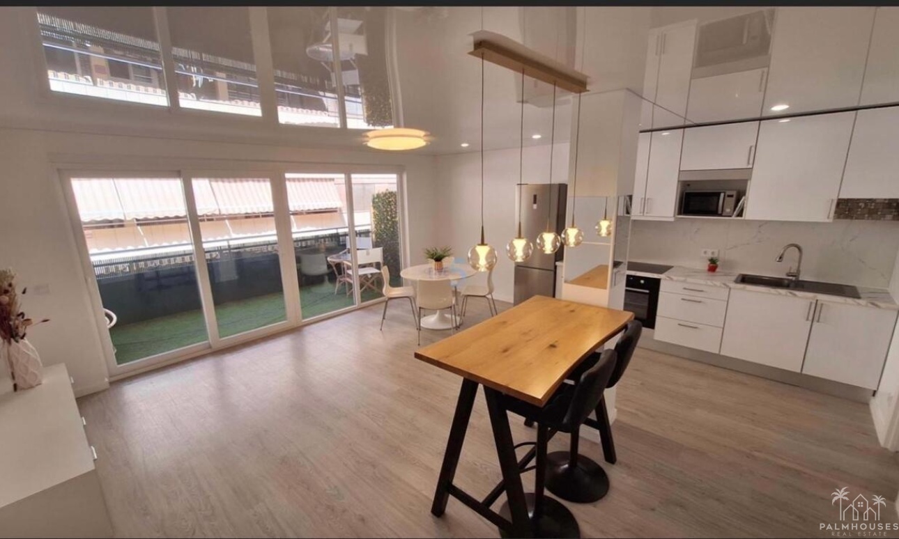Resale - Apartments - Torrevieja - Playa Acecion