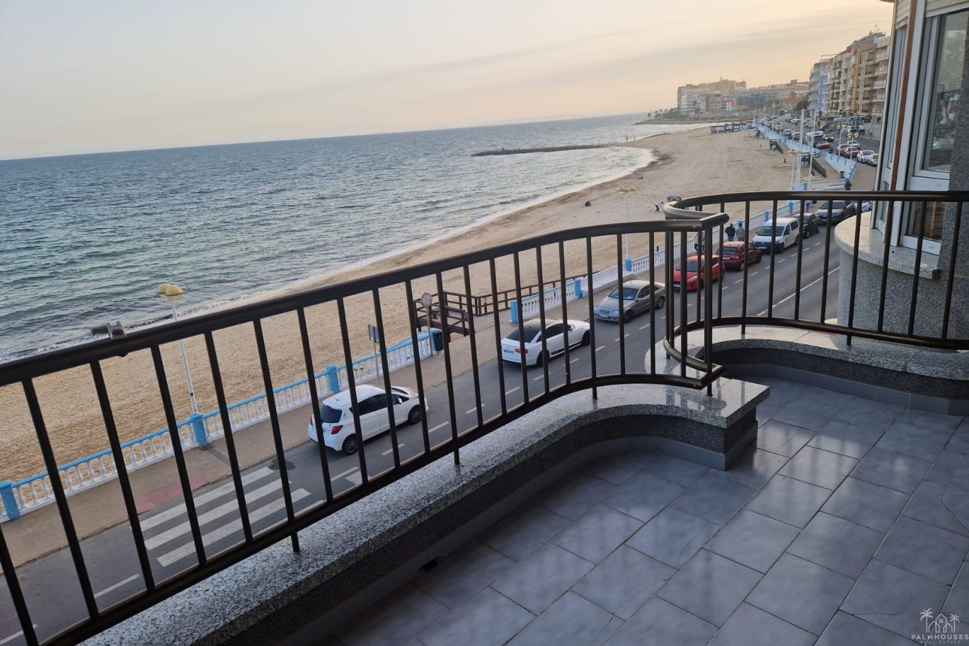 Resale - Apartments - Torrevieja - Playa de los Locos