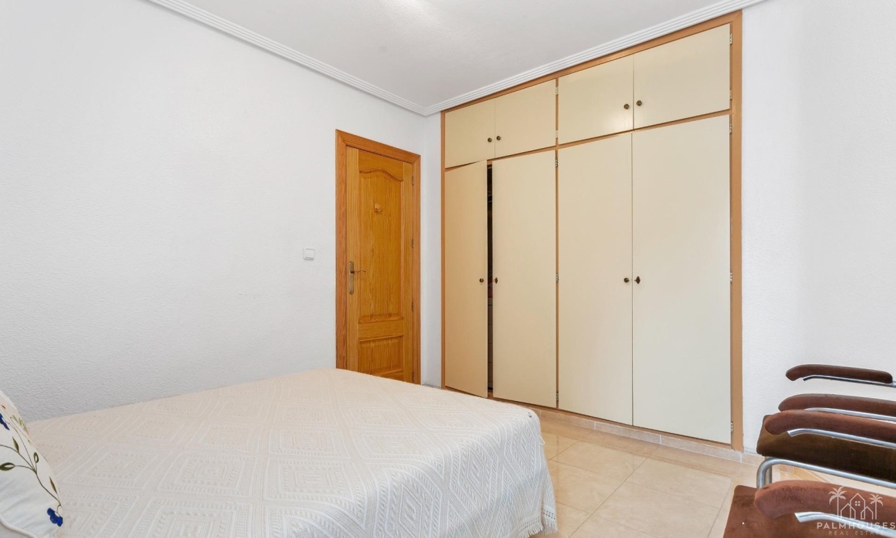 Resale - Apartments - Torrevieja - Playa de los Locos