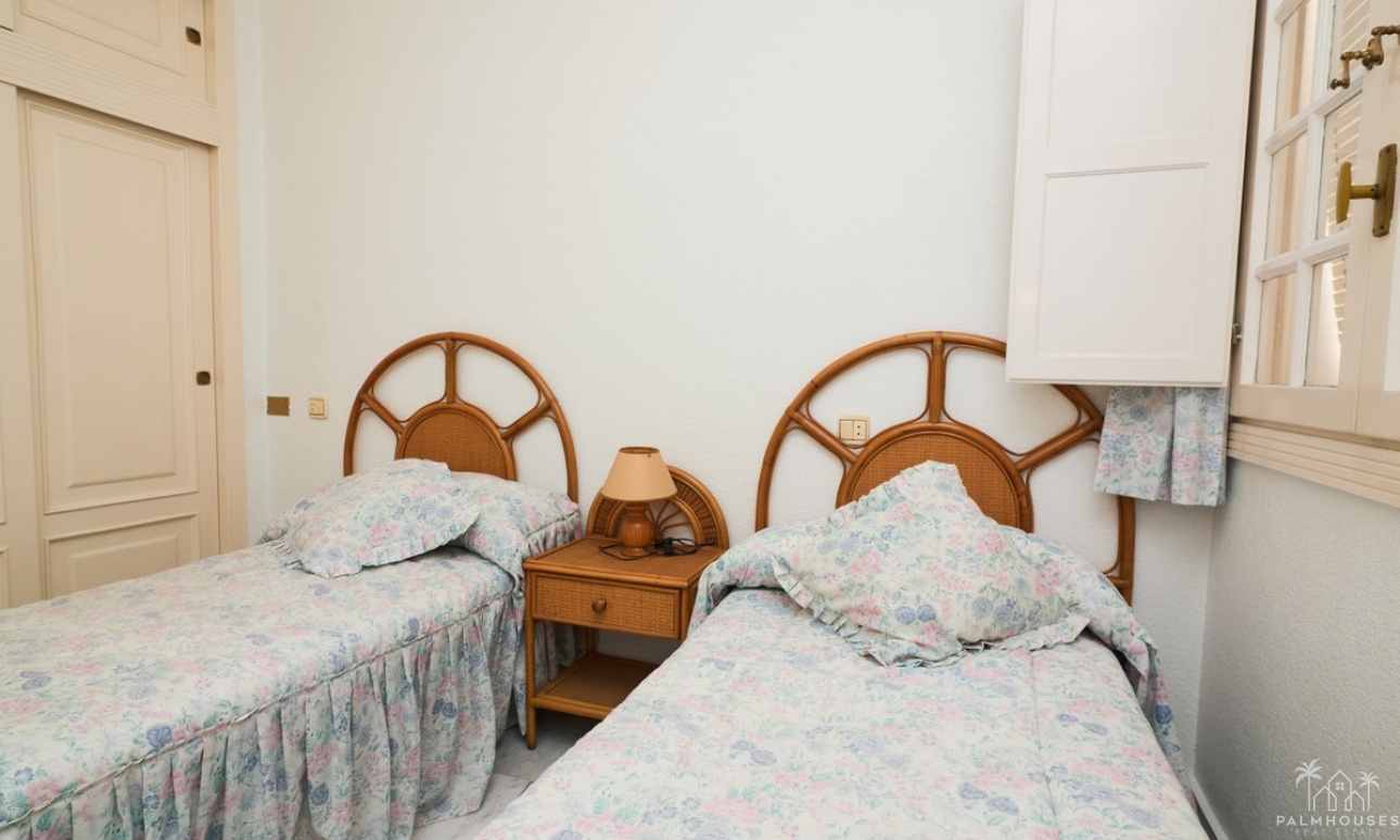 Resale - Apartments - Torrevieja - Playa de los Locos