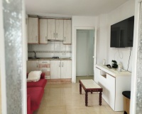 Resale - Apartments - Torrevieja - Playa de los Naufragos
