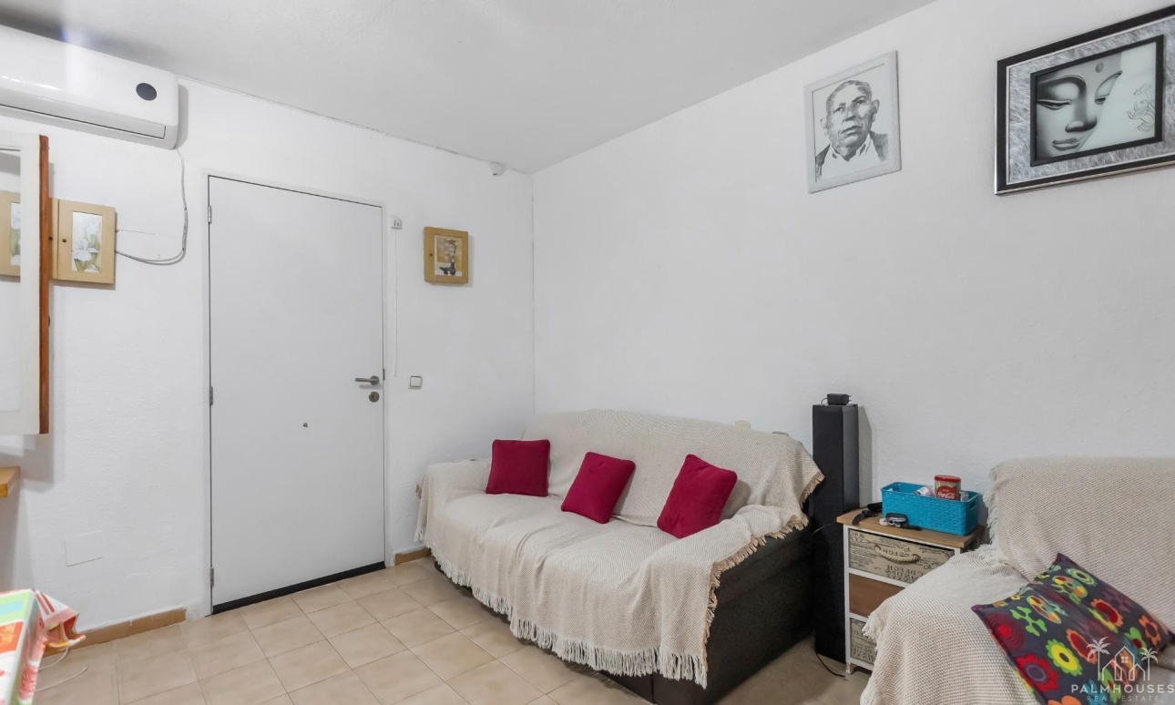 Resale - Apartments - Torrevieja - Playa de los Naufragos