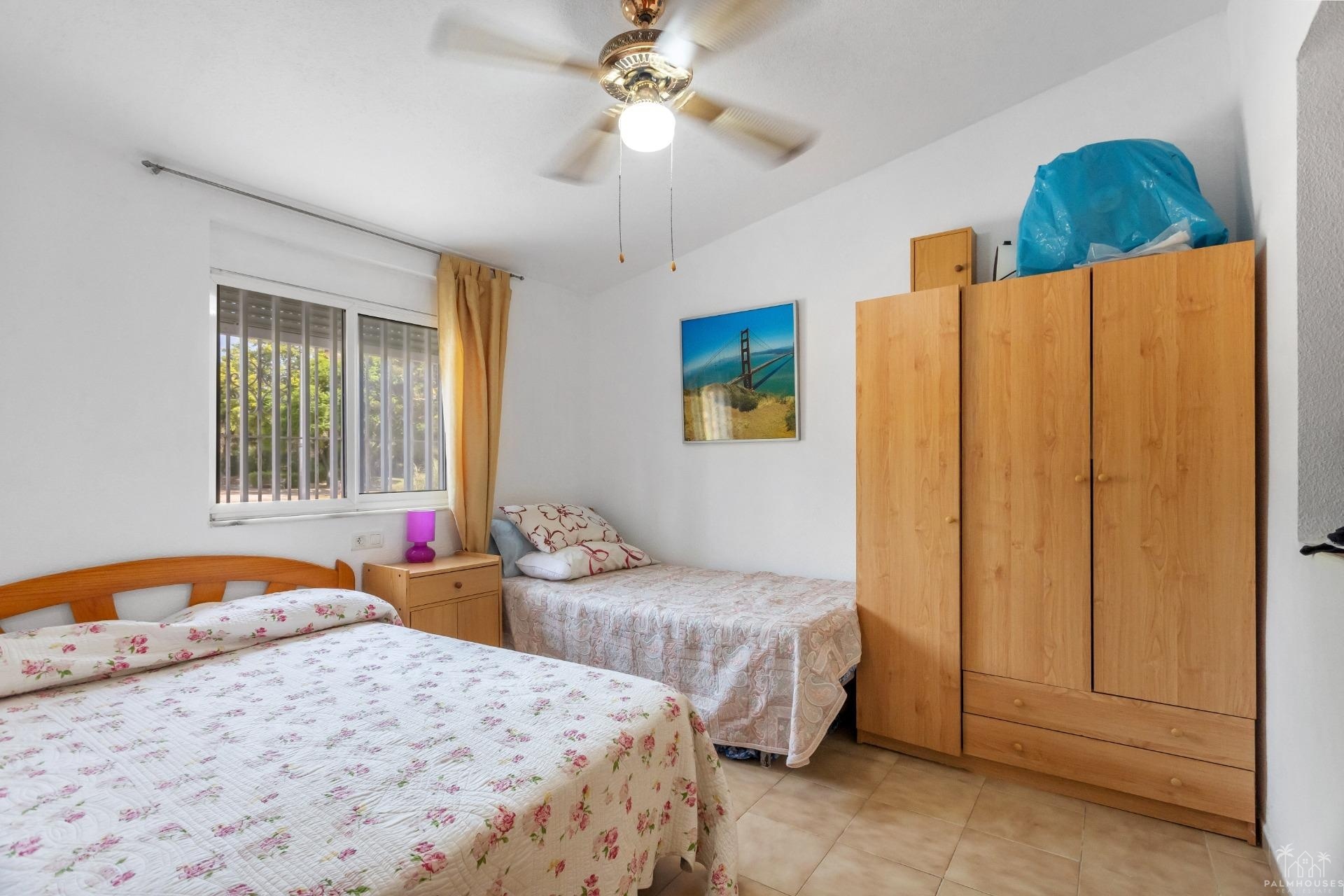 Resale - Apartments - Torrevieja - Playa de los Naufragos