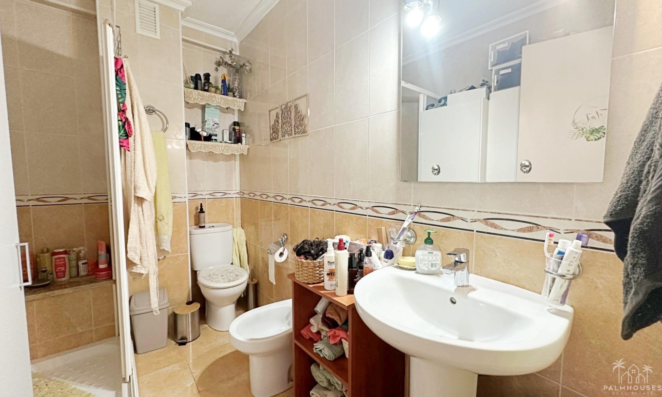 Resale - Apartments - Torrevieja - Playa de los Naufragos