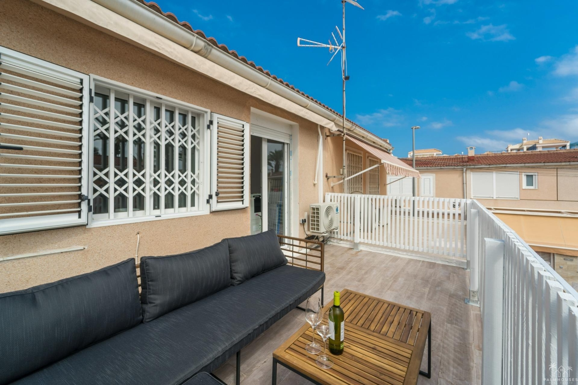 Resale - Apartments - Torrevieja - Playa de los Naufragos