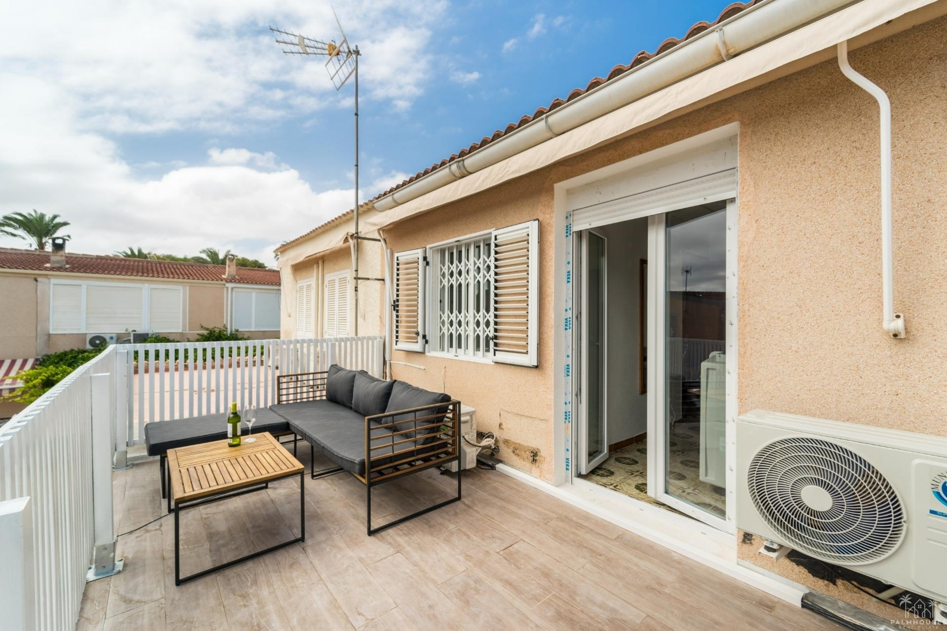 Resale - Apartments - Torrevieja - Playa de los Naufragos