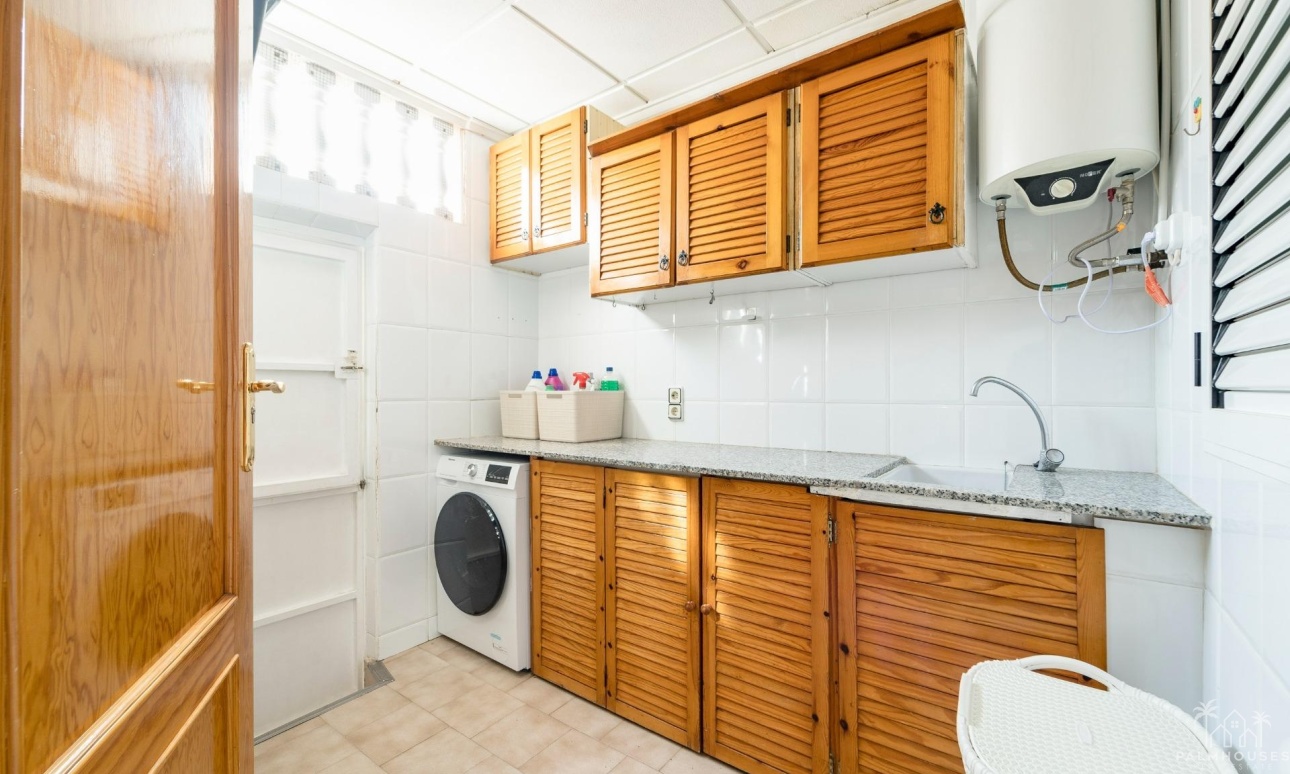 Resale - Apartments - Torrevieja - Playa de los Naufragos