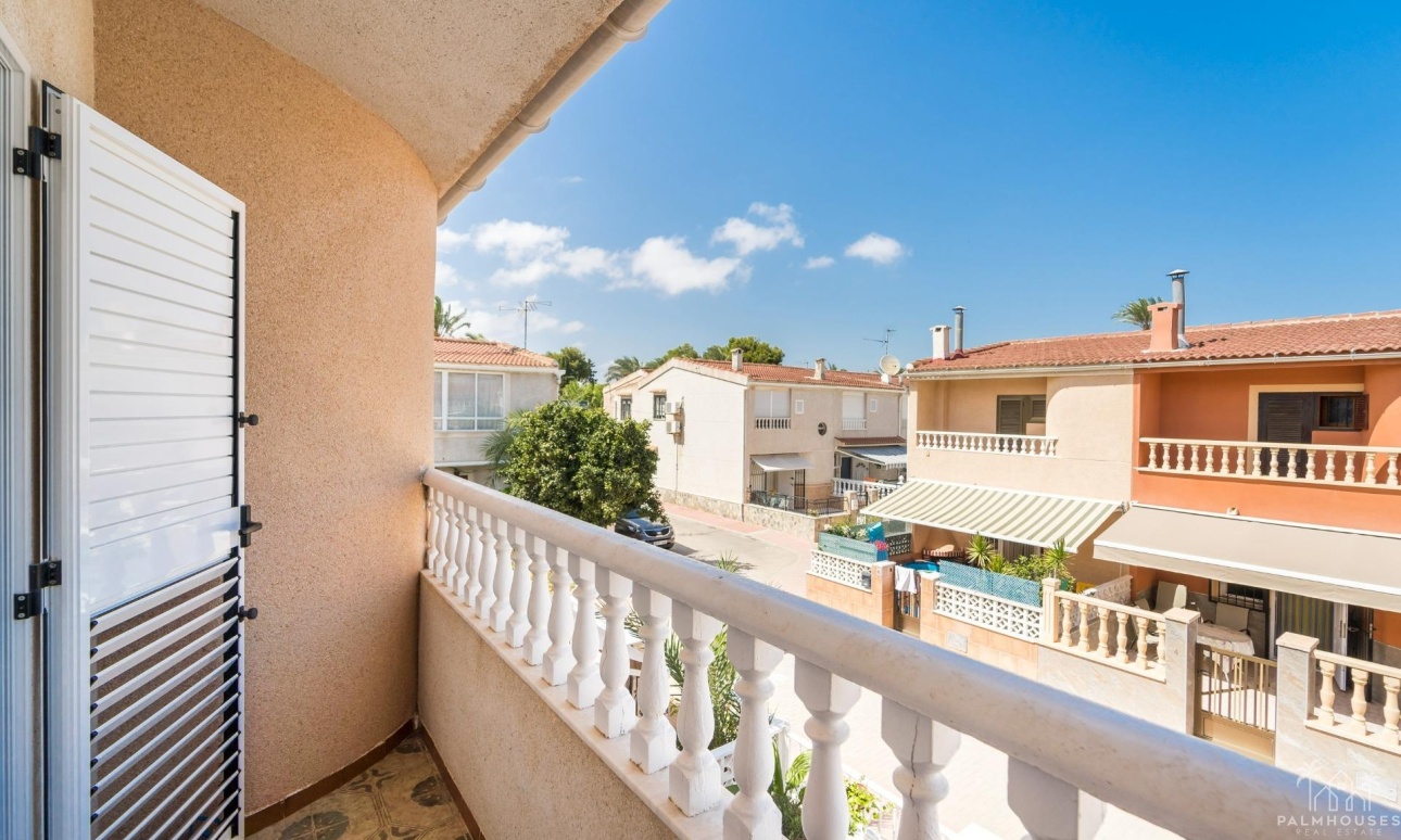 Resale - Apartments - Torrevieja - Playa de los Naufragos