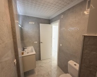 Resale - Apartments - Torrevieja - Playa del Acequión