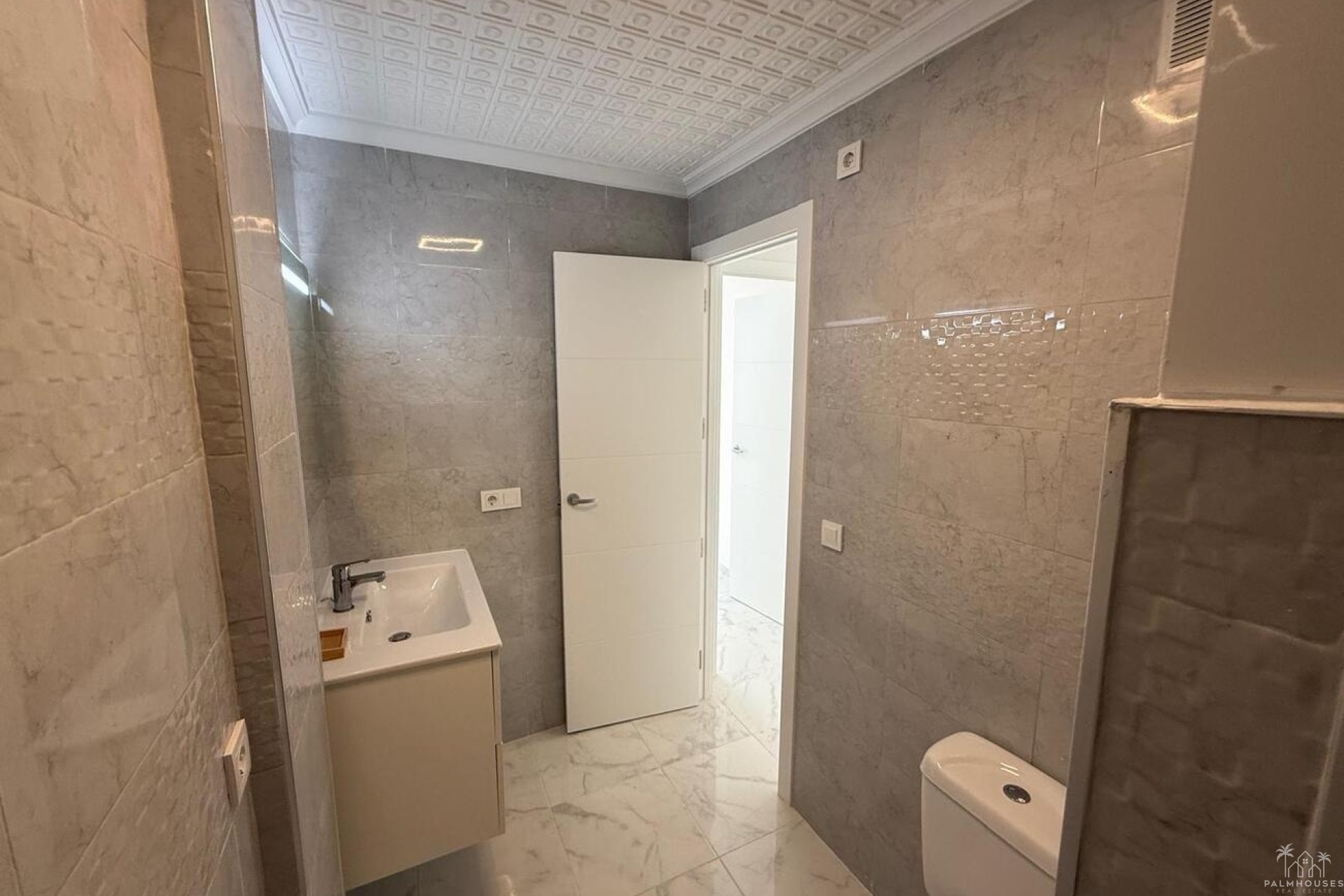 Resale - Apartments - Torrevieja - Playa del Acequión