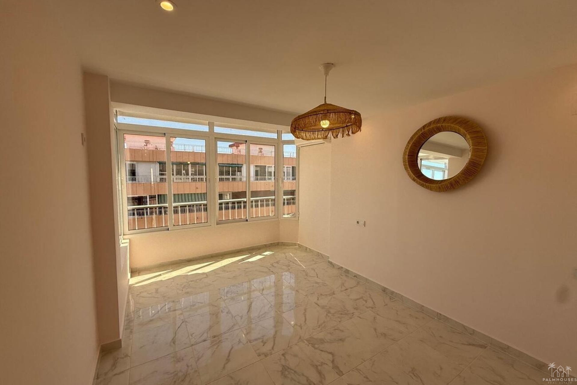 Resale - Apartments - Torrevieja - Playa del Acequión