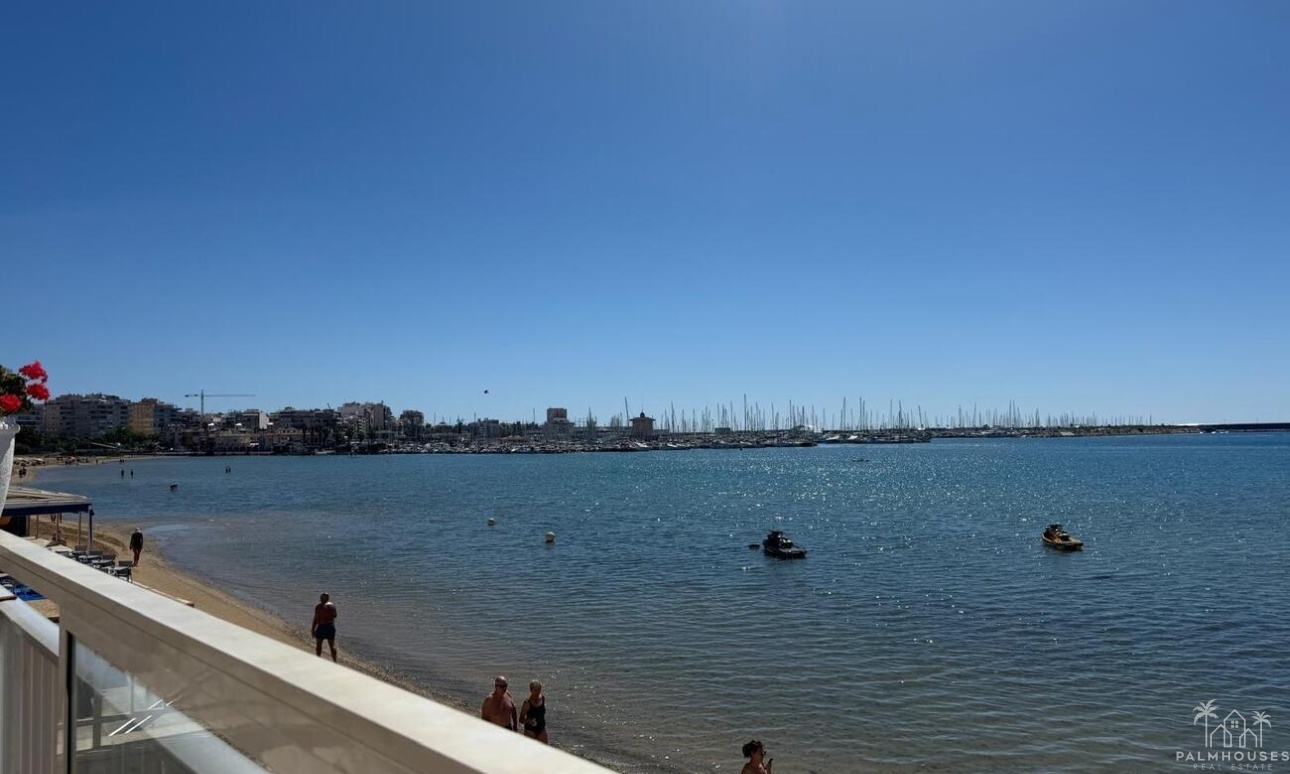 Resale - Apartments - Torrevieja - Playa del Acequión