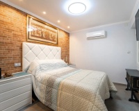 Resale - Apartments - Torrevieja - Playa del cura