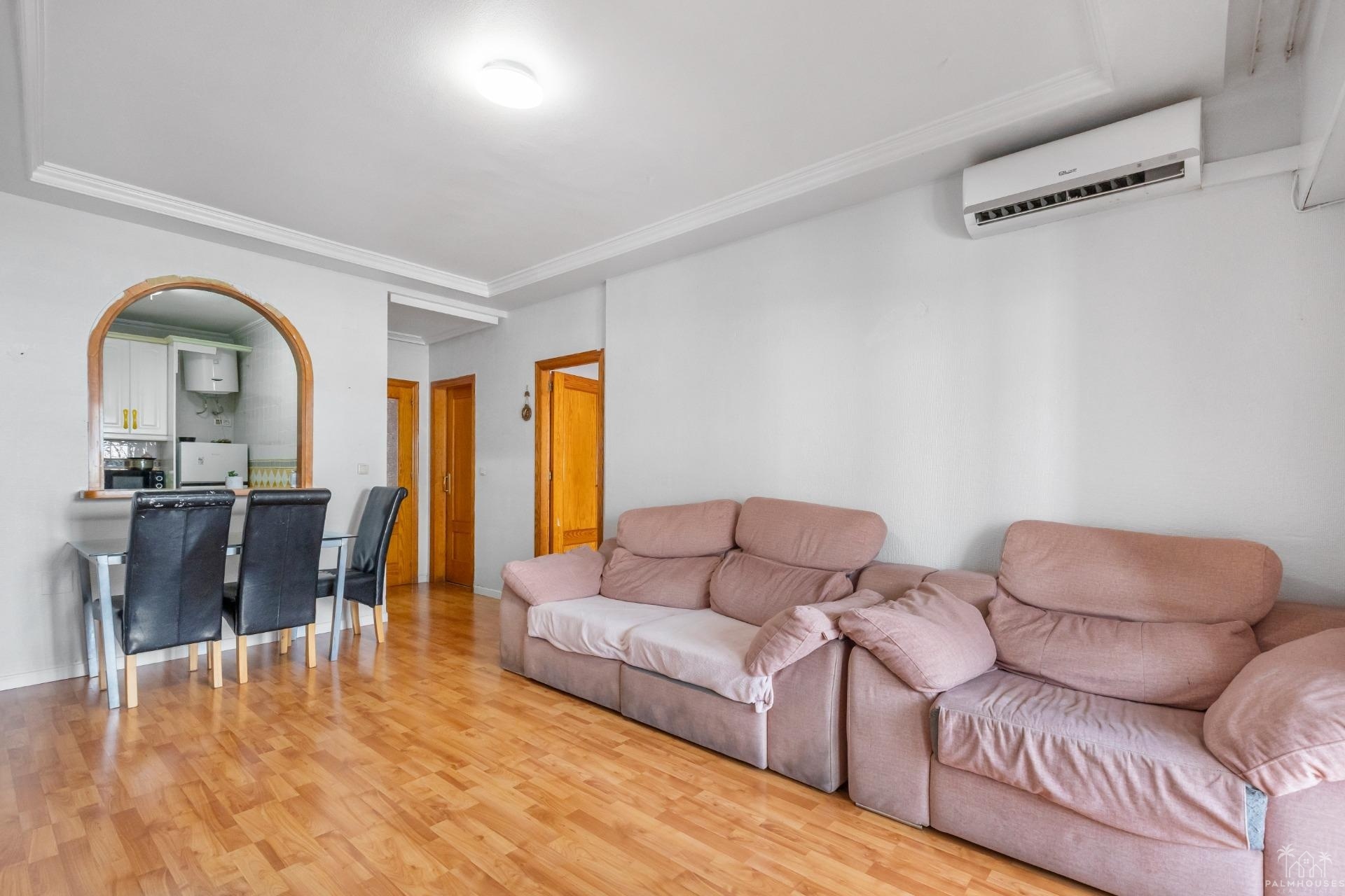 Resale - Apartments - Torrevieja - Playa del cura